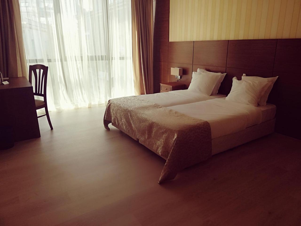 Hotel Plaza Burgasz Kültér fotó