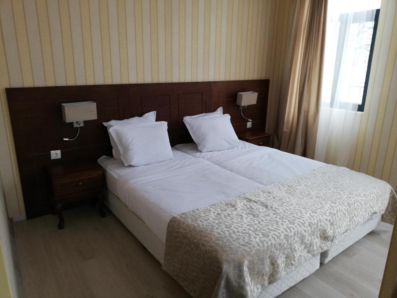 Hotel Plaza Burgasz Kültér fotó
