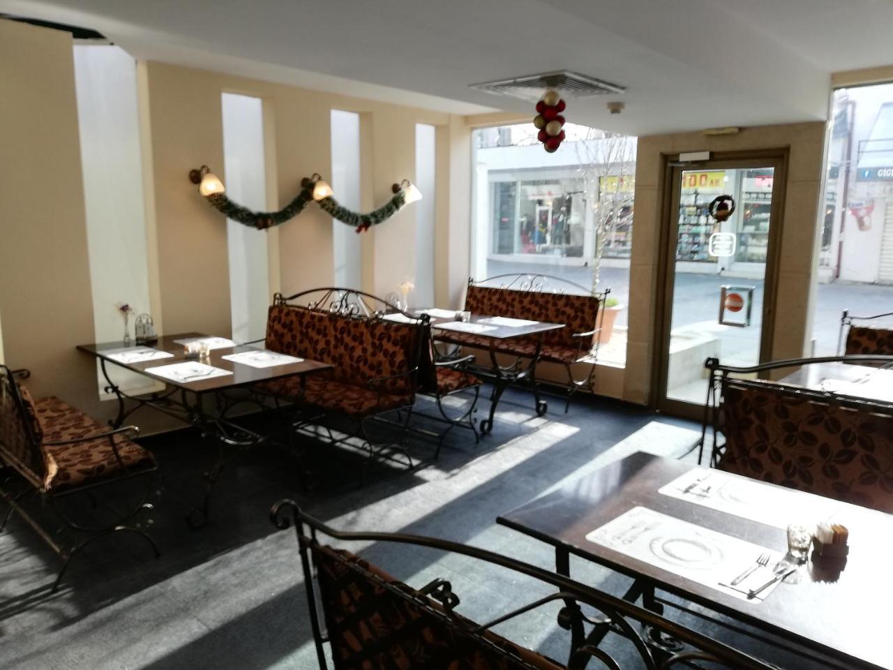 Hotel Plaza Burgasz Kültér fotó
